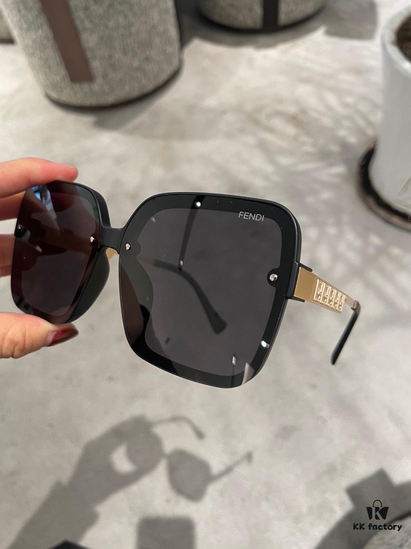 6931f4c53a89a121ed5468de Fendi Women's Polarized Sunglasses 🕶️ Fashionable Face-Framing Designer Style Trendy Look Live-Stream Recommended Model (6071) Eyewear