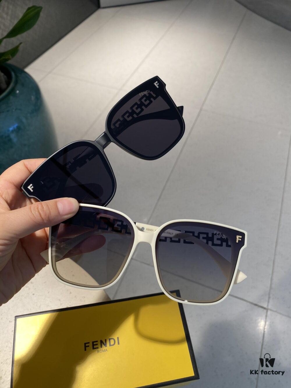 6931f4ca3a89a121ed546932 Fendi Polarized Metal Women's Sunglasses
