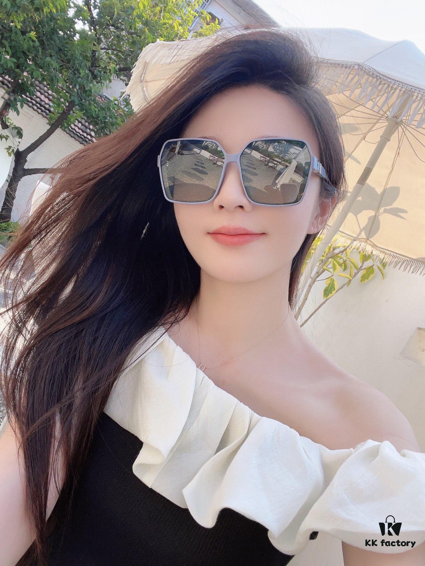 6931f4cd3a89a121ed546965 Fendi Women's Polarized Sunglasses 🕶️ Fashionable Face-Framing Designer Style Trendy Sun Glasses Live Broadcast Recommended Model (6109)