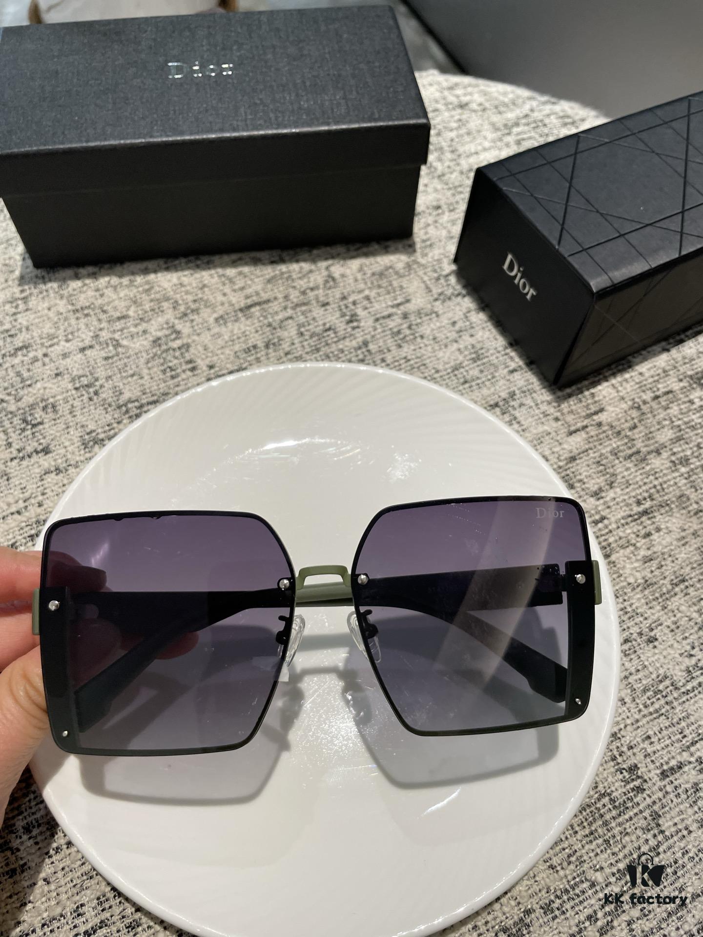 Dior Polarized Resin Sunglasses 😎 New Style Little Chic Sun Protection Glasses, Reducing Glare and Blocking Harmful Radiation 🥰 Essential Fashion Accessory for Travel and Outfits 🌸 Suitable for Driving 🧐 Brand Philosophy - Trends Come and Go, but Style Remains Eternal 🥳
