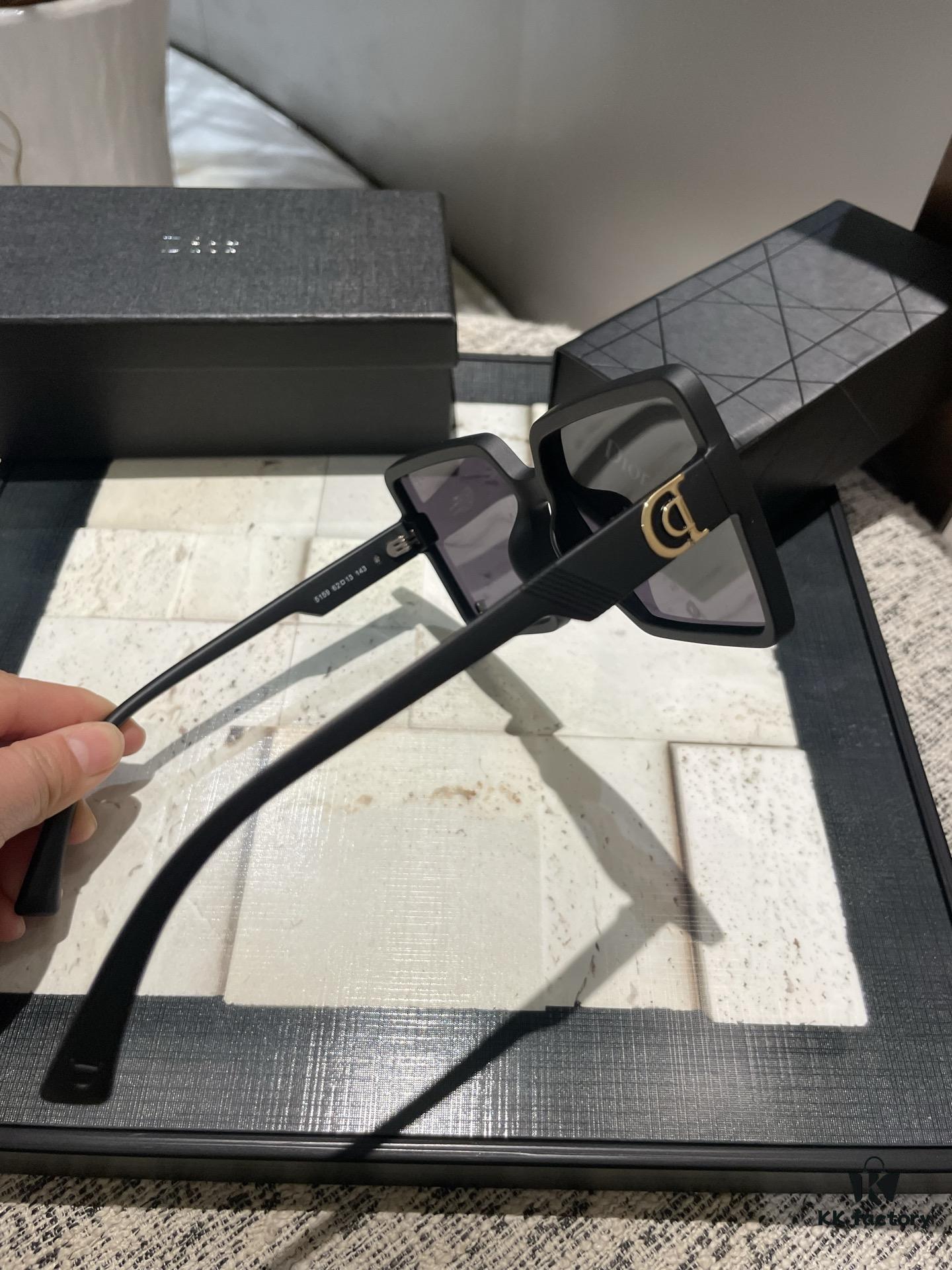 6931f4fc3a89a121ed546c07 Dior Polarized Resin Sunglasses, New Small Chic Style, Reducing Glare and Blocking Harmful Radiation, Essential for Travel and Fashion Pairing, Suitable for Driving