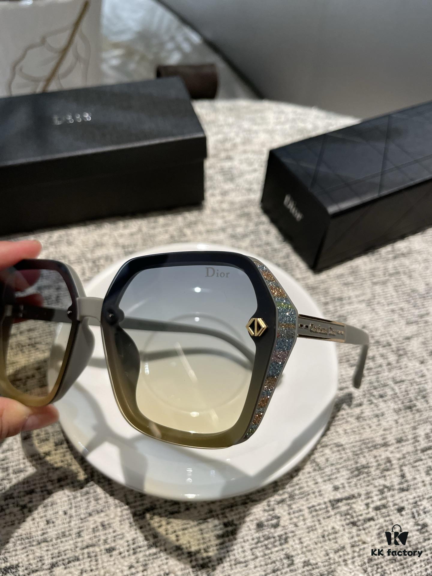 6931f4fd3a89a121ed546c19 Dior Polarized Resin Sunglasses, New Small Luxury Style, Reduces Glare and Blocks Harmful Radiation, Essential for Travel and Daily Wear