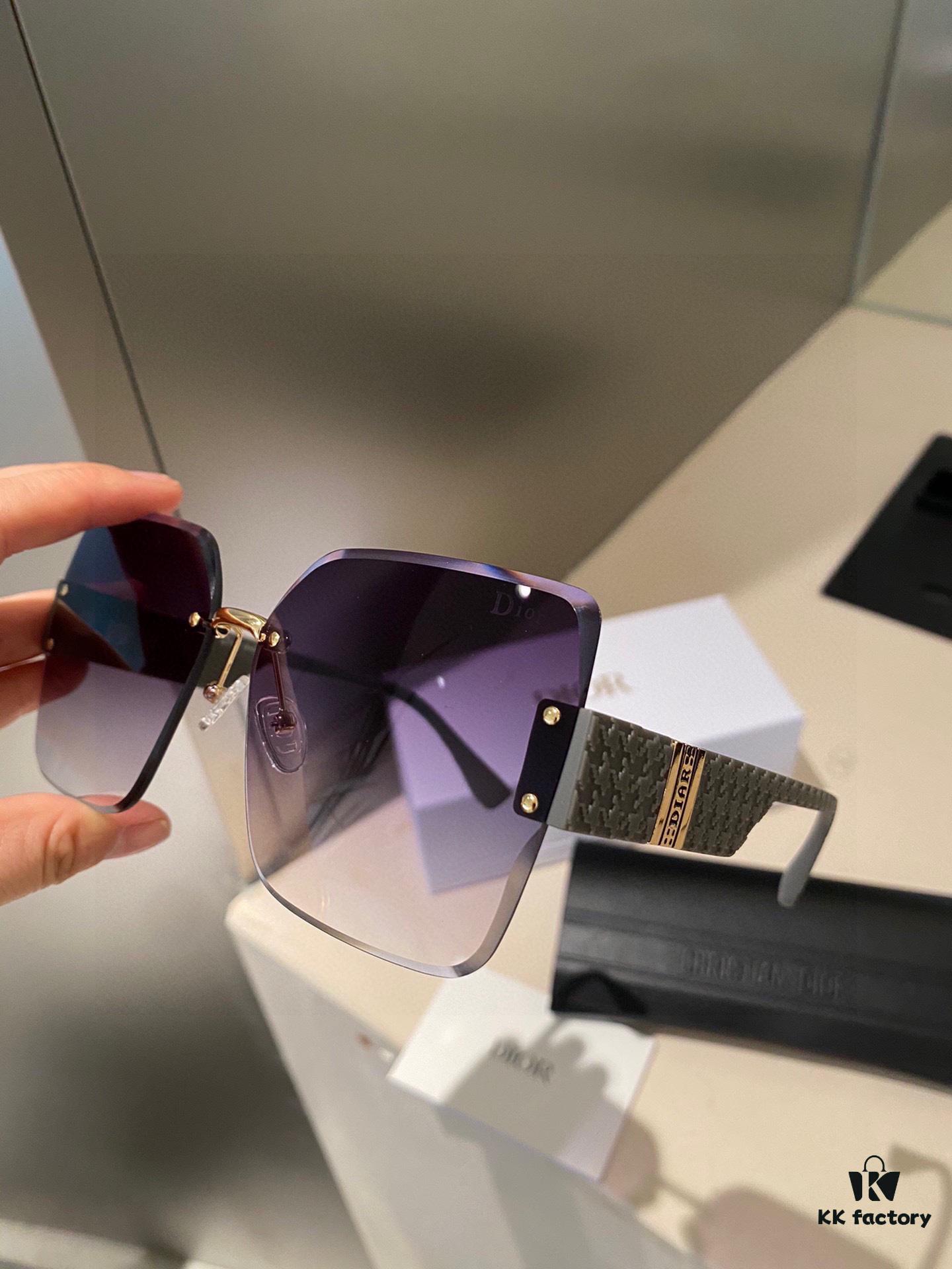 6931f5013a89a121ed546c4a Dior Polarized Resin Sunglasses, New Small Luxury Style, Lightweight UV Protection, Perfect for Travel and Daily Wear