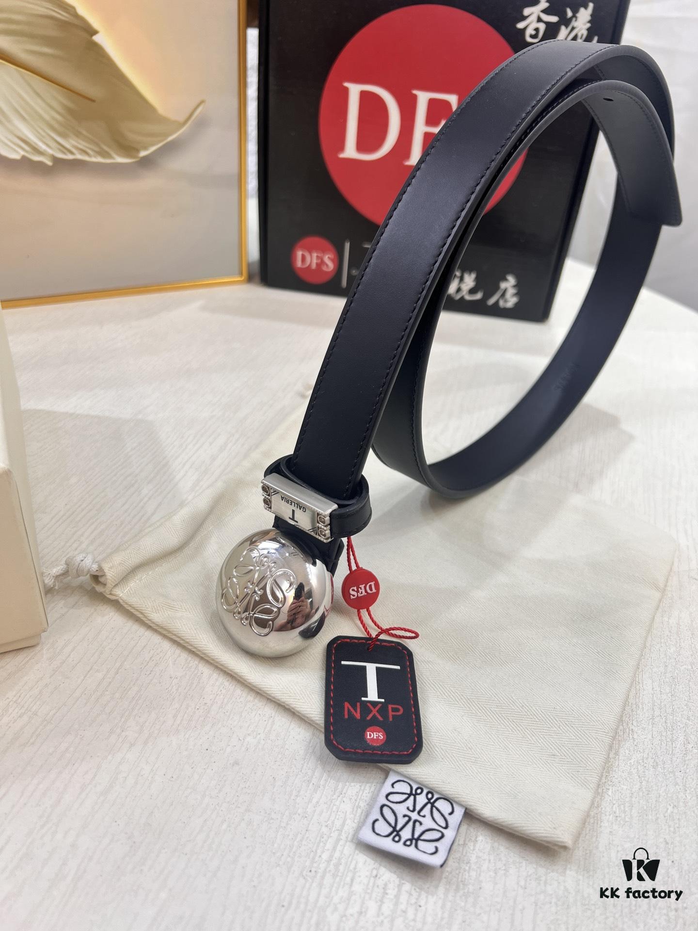 6931f5013a89a121ed546c51 Loewe Hong Kong Duty-Free T Gift Box 🎁 (NXP RFID Tag with Official Website Verification, Authentic Anti-Counterfeit Chip)