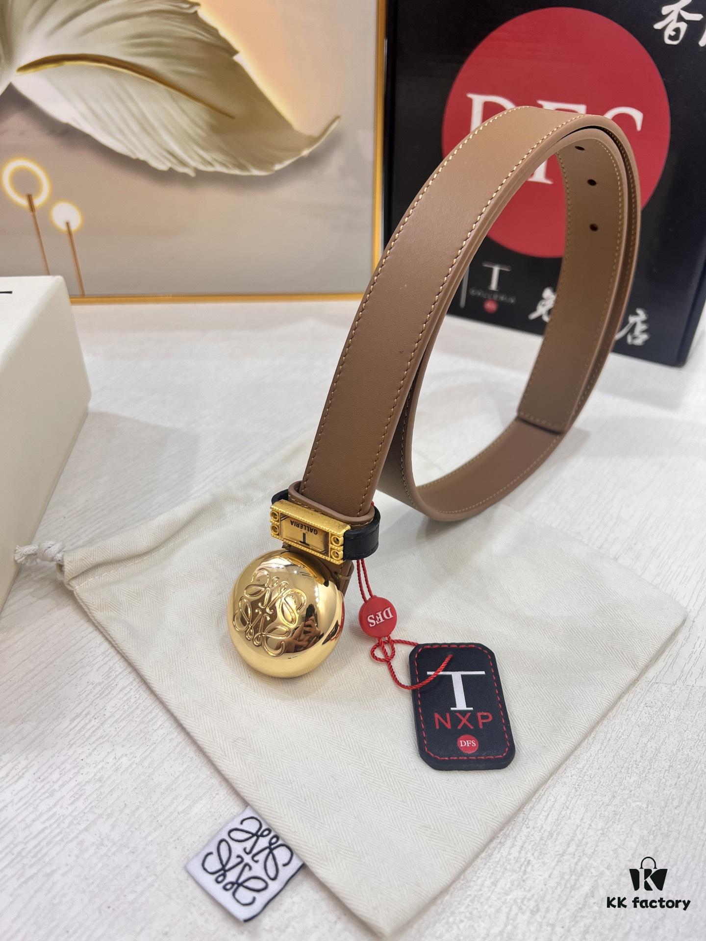 6931f5023a89a121ed546c59 Loewe Hong Kong Duty-Free T Gift Box 🎁 (NXP RFID Tag with Official Website Verification, Authentic Anti-Counterfeit Chip)