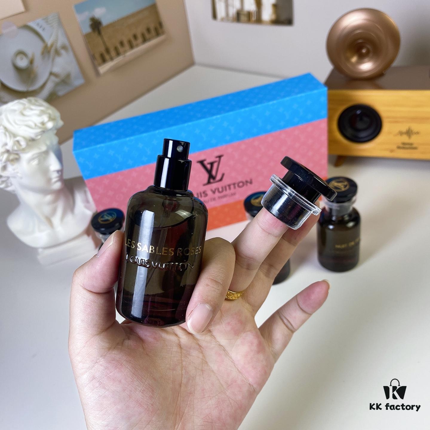 6931f5073a89a121ed546c72 Louis Vuitton LV Black Bottle Limited Edition Travel Set of Four 30ml x 4 with Sprayers, Including Night Fire, Floating Shadow, Saabo Rose, Pure Oud