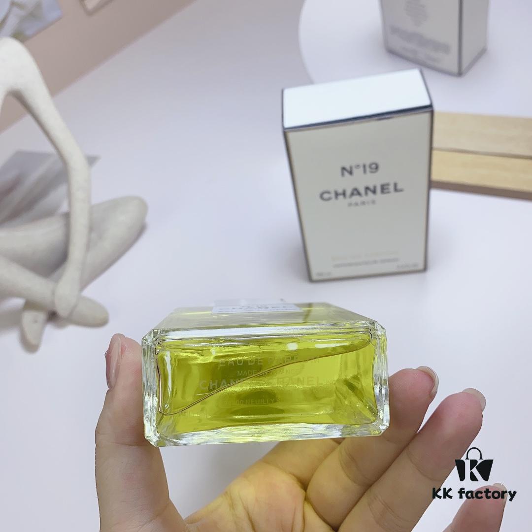 6931f5283a89a121ed546de3 Free Shipping Chanel No.19 Classic Elegant Eau de Toilette 100ml