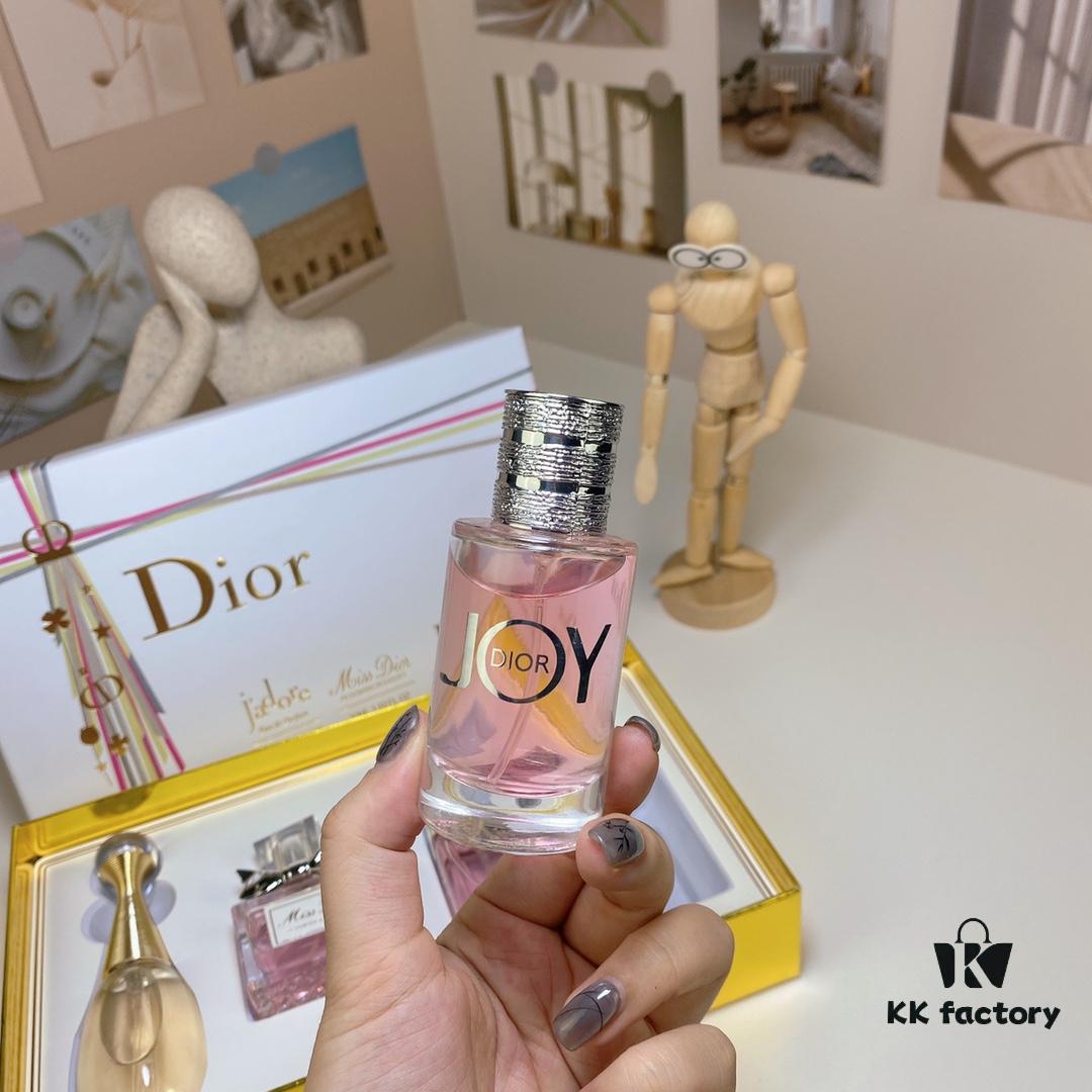 6931f52e3a89a121ed546e3a Dior Perfume Mini Gift Set 4-Piece 30ml×4