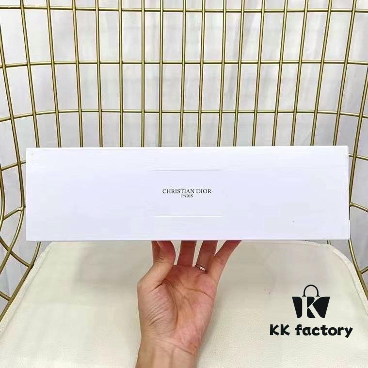 6931f5433a89a121ed546f5f Dior Collection Perfume Sample Set of 8 Pieces – 7.5ml Each, No Spray Nozzles, With Chinese Labels, In Stock