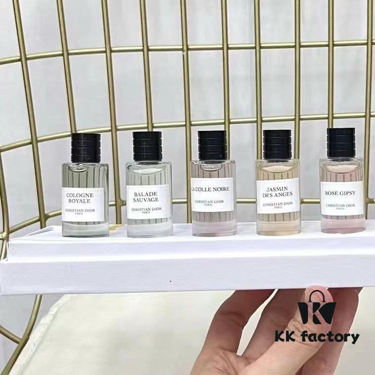 6931f5433a89a121ed546f63 Dior Collection Perfume Sample Set of 8 Pieces – 7.5ml Each, No Spray Nozzles, With Chinese Labels, In Stock
