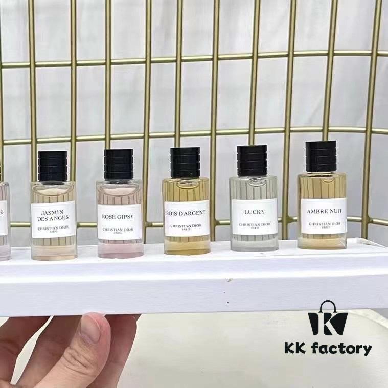 6931f5433a89a121ed546f64 Dior Collection Perfume Sample Set of 8 Pieces – 7.5ml Each, No Spray Nozzles, With Chinese Labels, In Stock