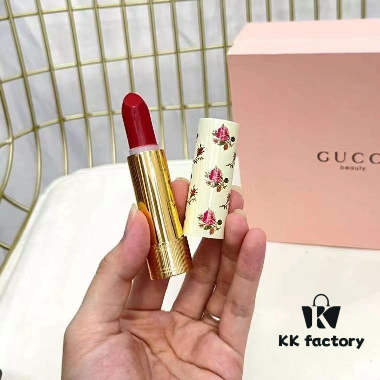 6931f55a3a89a121ed54708c Gucci Lipstick Perfume Set of Three: Gucci Bloom Perfume + Gucci Floral 25 Lipstick + Gucci Comb