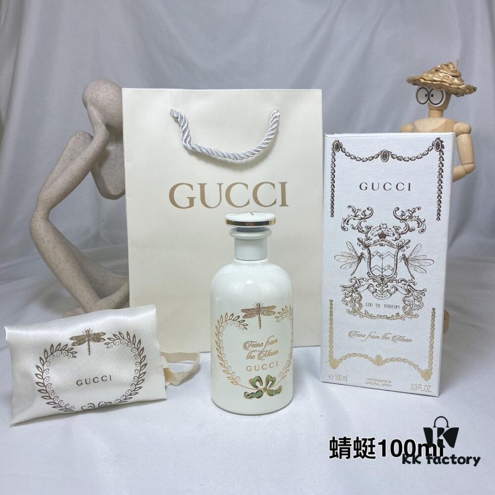 6931f55b3a89a121ed547096 Dragonfly Gucci The Alchemist's Garden White Bottle Collection 100ml