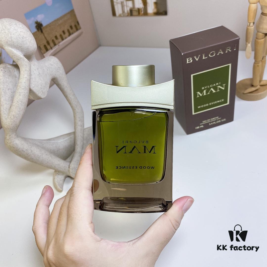 6931f5873a89a121ed5472a0 Bvlgari Man Wood Essence - Green Forest (Urban Forest) 100ml