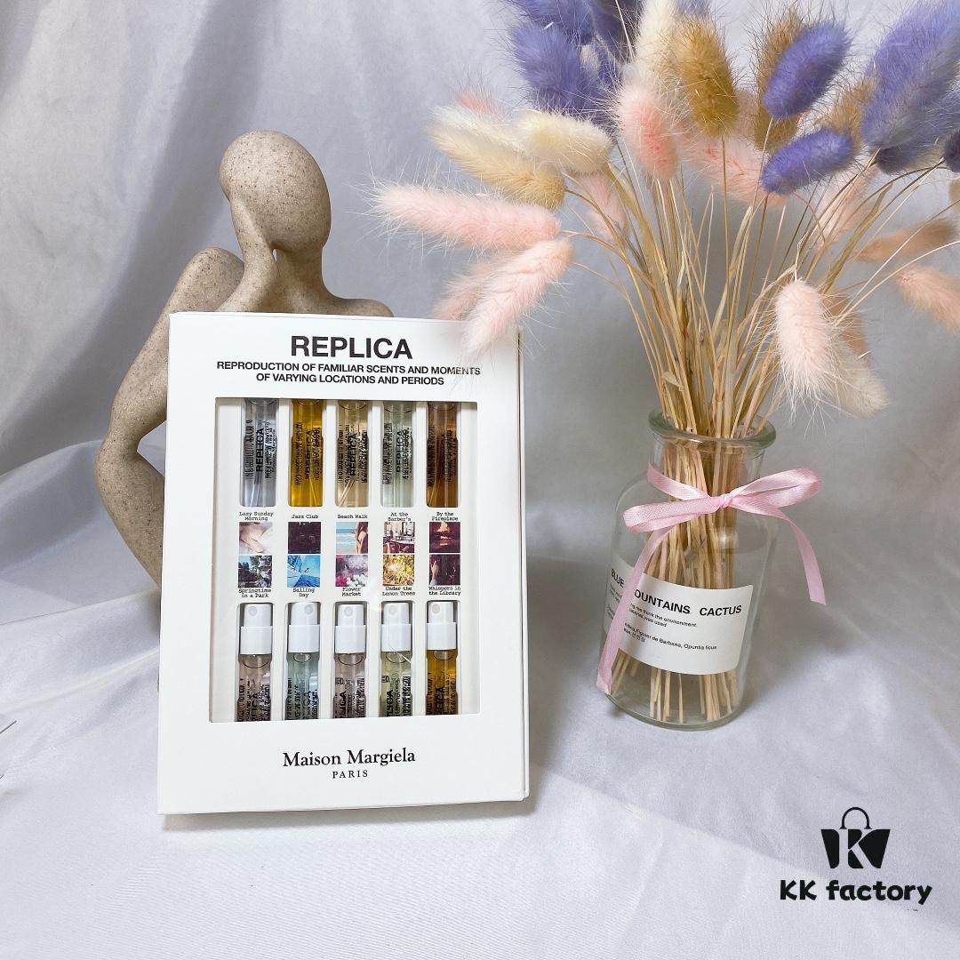 6931f5c83a89a121ed5475ea Maison Margiela Memory Fragrance Set of 10 Mini Perfumes 1.5ml Each