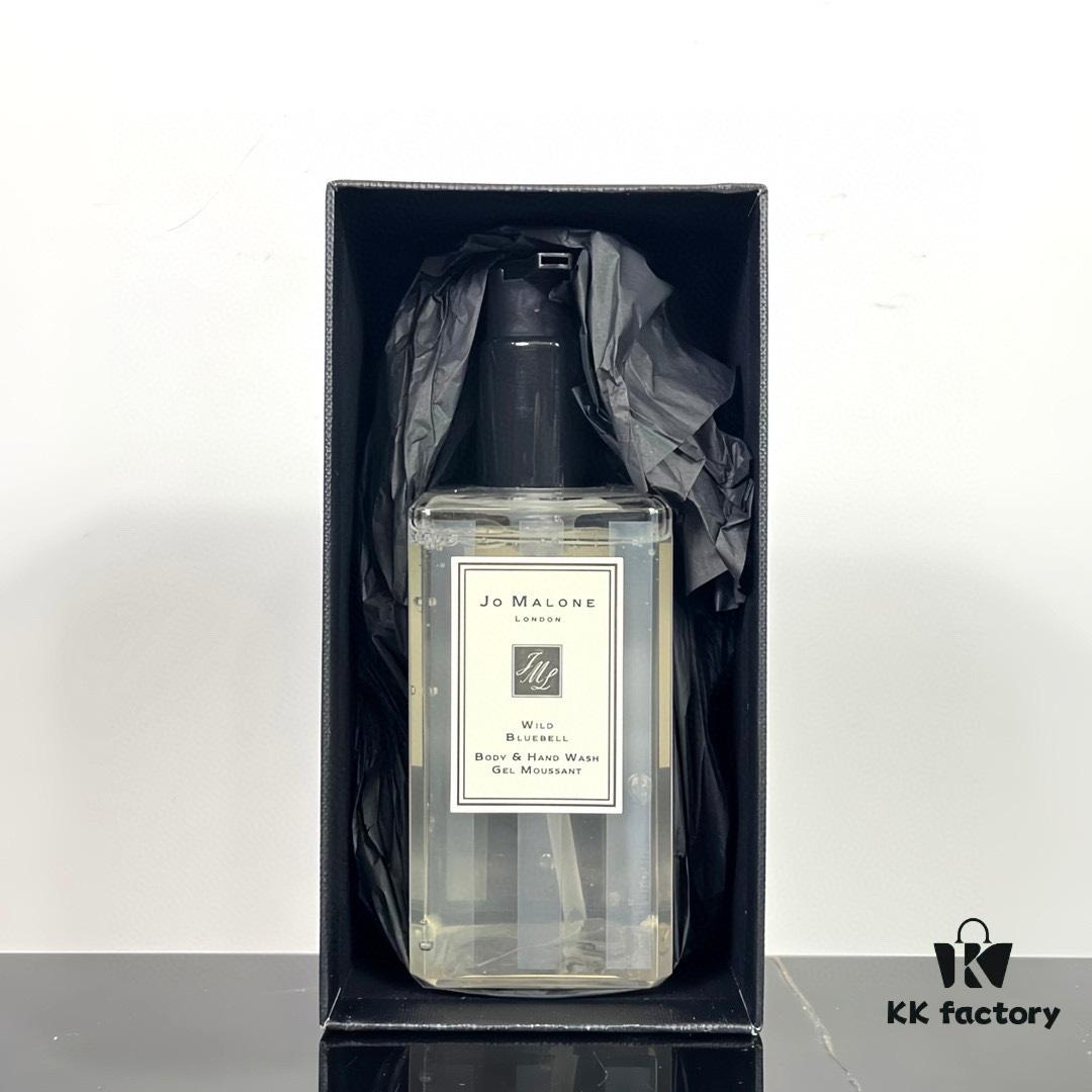 6931f5d53a89a121ed5476a5 Clearance! Jo Malone 250ml Body Lotion and Shower Gel Set