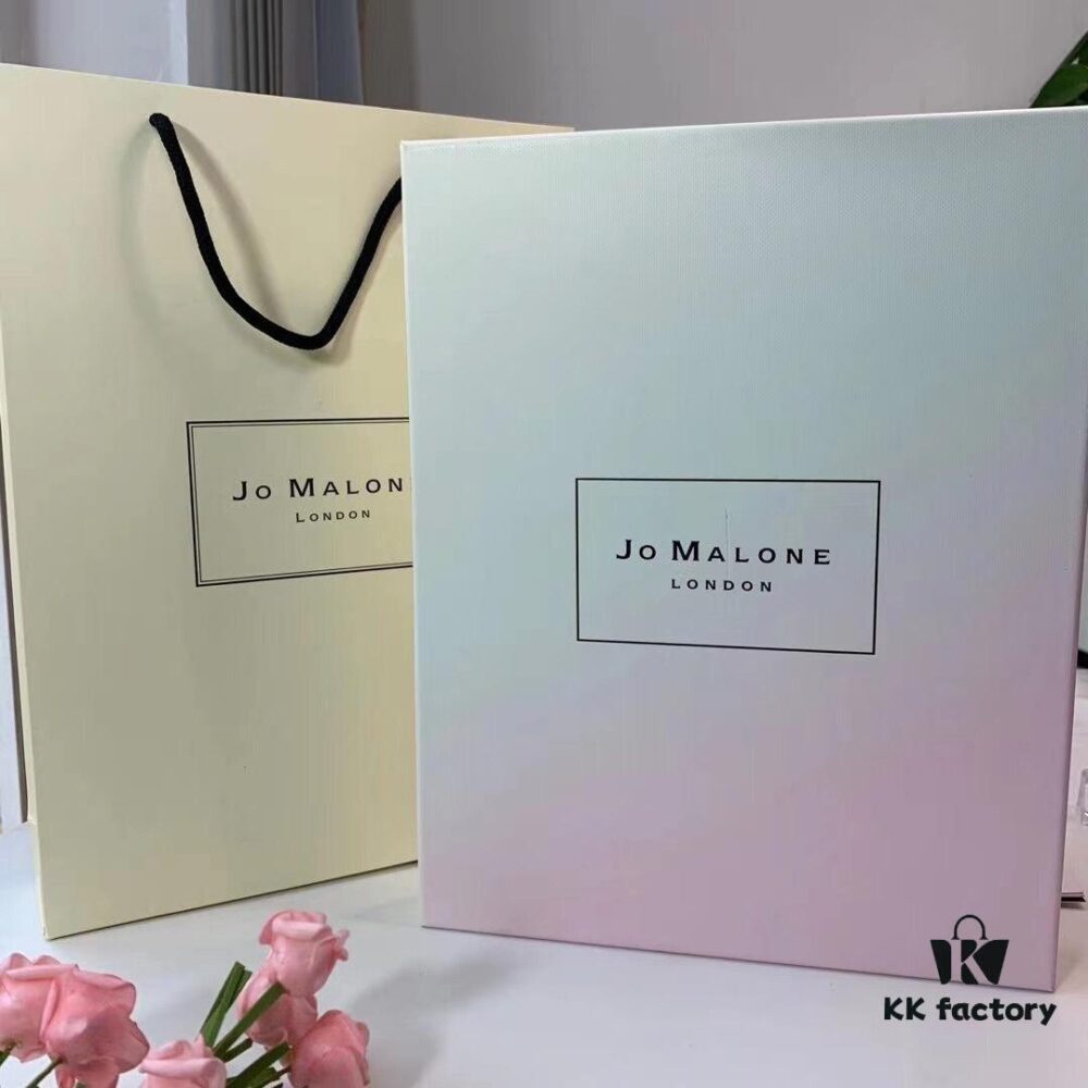 6931f5f83a89a121ed54786c Jo Malone Bloom Collection Mini Perfume Set - Garden Edition with 12 Samples