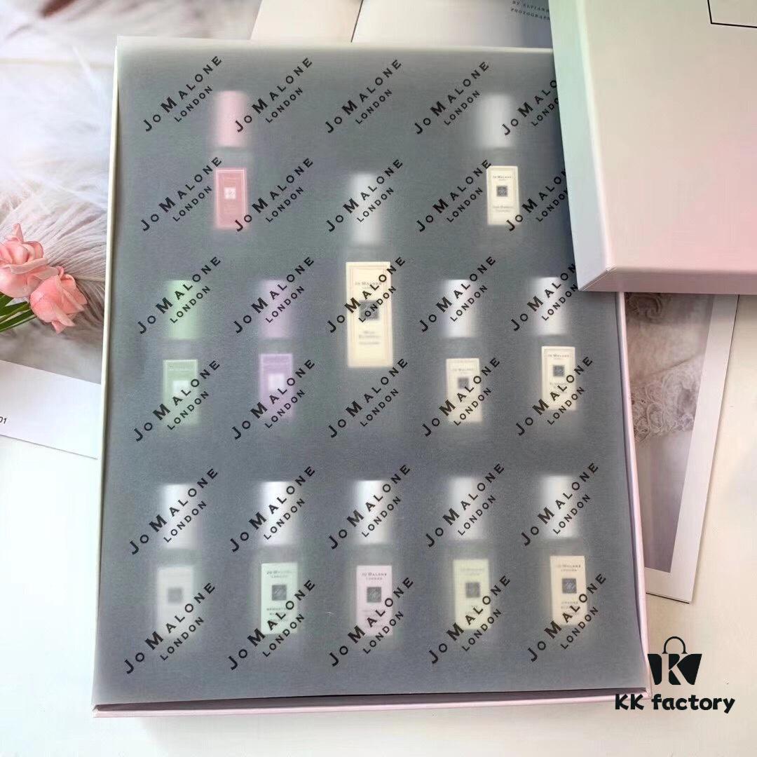 Jo Malone Bloom Collection Mini Perfume Set - Garden Edition with 12 Samples
