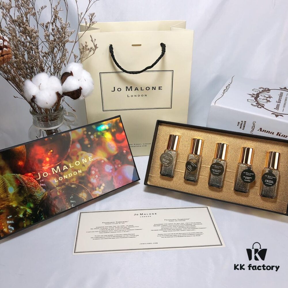 6931f5fd3a89a121ed5478ad Jo Malone Counter New Christmas Edition Golden Set of 5 Fragrances 5×9ml