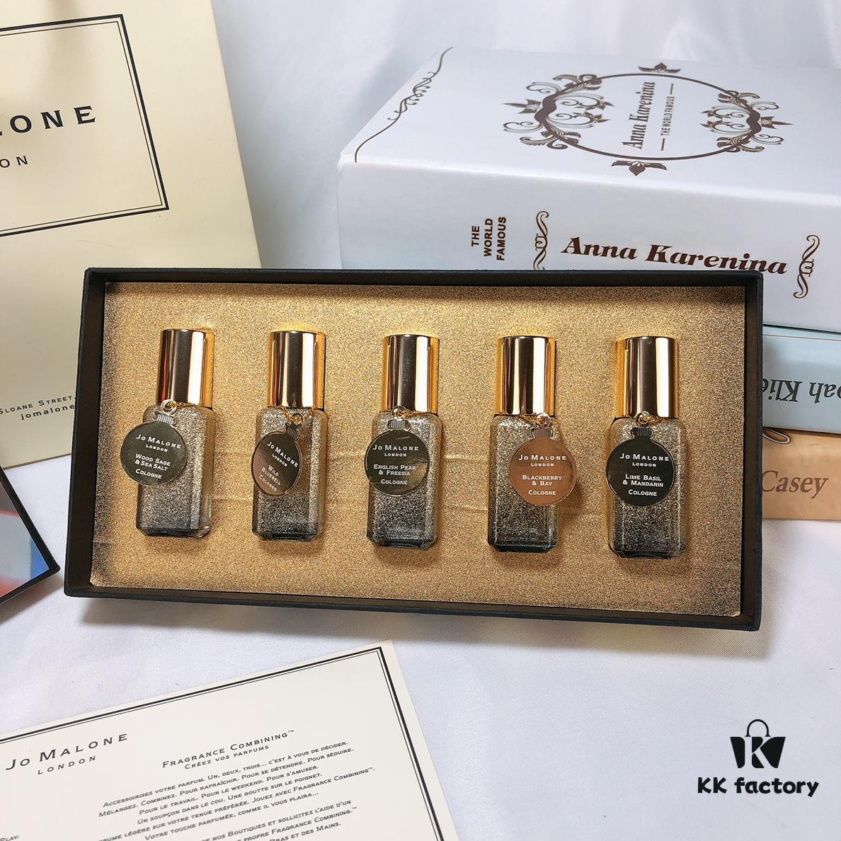 6931f5fd3a89a121ed5478ae Jo Malone Counter New Christmas Edition Golden Set of 5 Fragrances 5×9ml