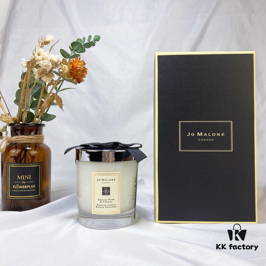 6931f6023a89a121ed5478f7 Jo Malone London Home Candle - English Pear & Freesia, 200g