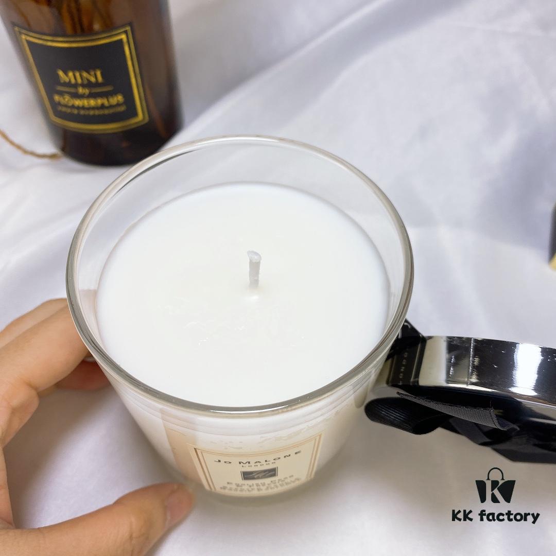 6931f6023a89a121ed5478fa Jo Malone London Home Candle - English Pear & Freesia, 200g