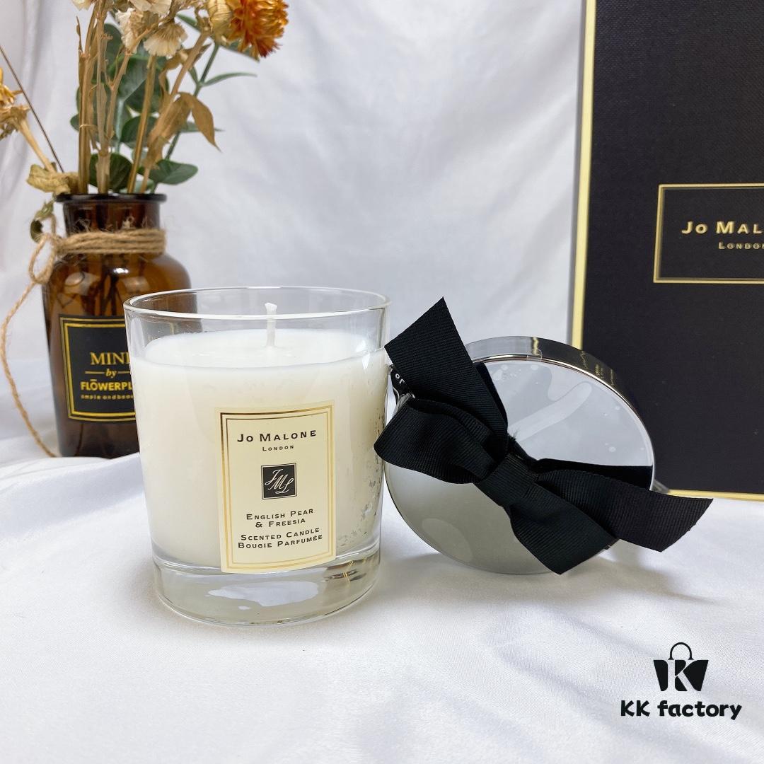 6931f6023a89a121ed5478fb Jo Malone London Home Candle - English Pear & Freesia, 200g