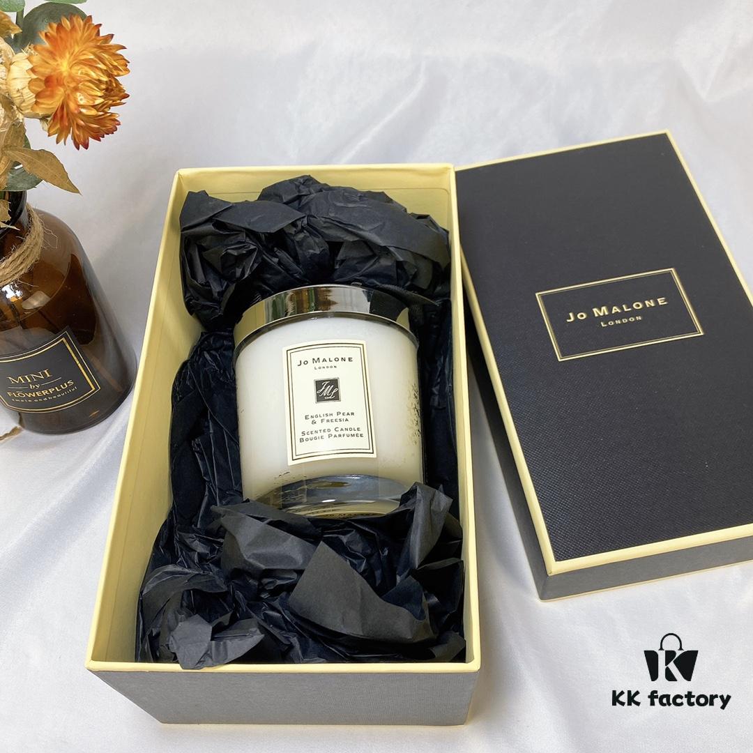 6931f6023a89a121ed5478fc Jo Malone London Home Candle - English Pear & Freesia, 200g