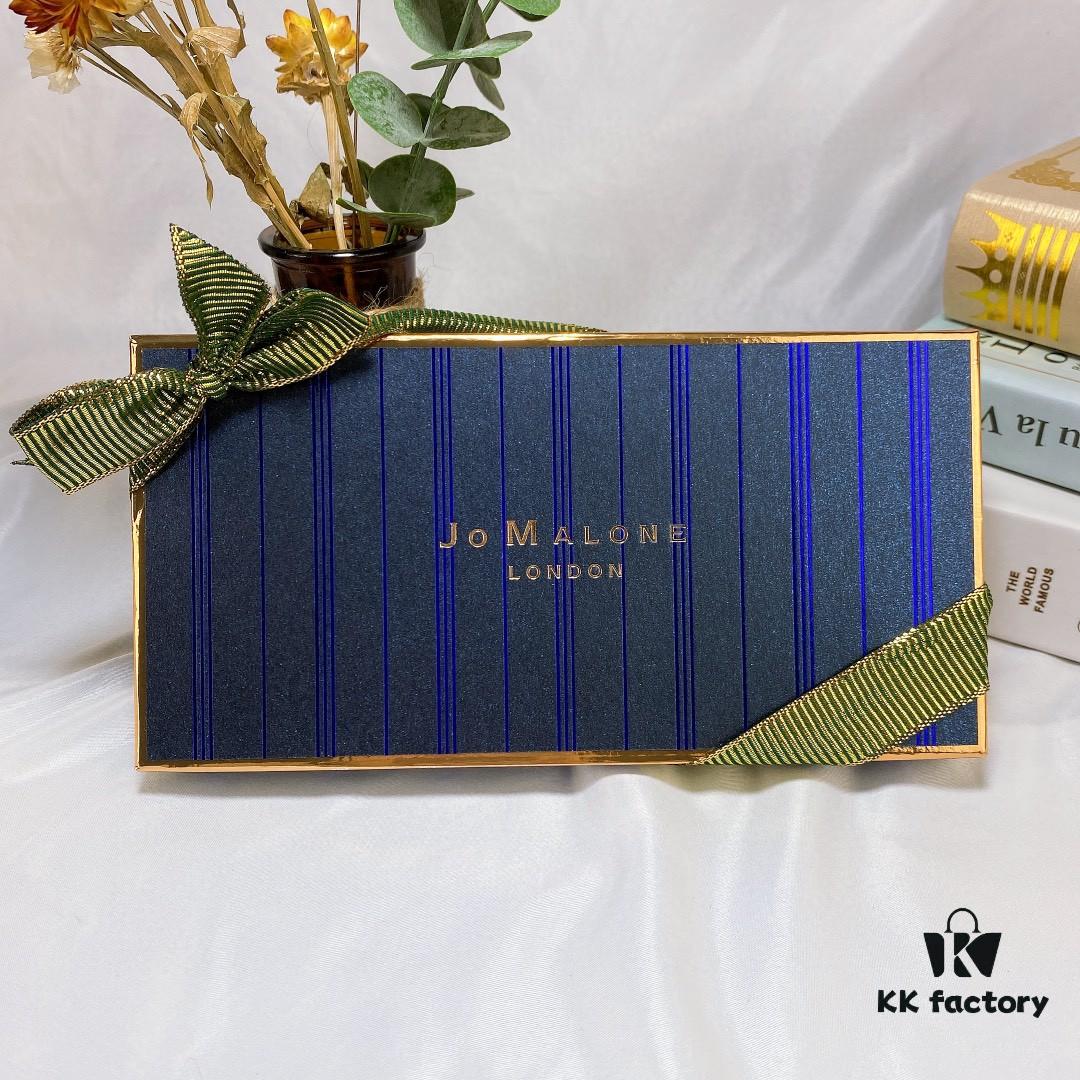 6931f6033a89a121ed547902 Jo Malone Boutique Blue Box Black Bottle 5-Piece Set, 5 x 9ml with Spray Caps, Mini Q-Size Sample Collection