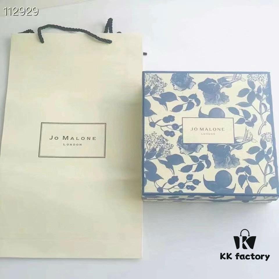 6931f60b3a89a121ed54796c Jo Malone Jam Collection Perfume Set! 30ml × 5 with spray nozzles. Includes: Elderflower, Blackberry & Bay, Red Roses, Rhubarb & Custard, Citrus Peel.