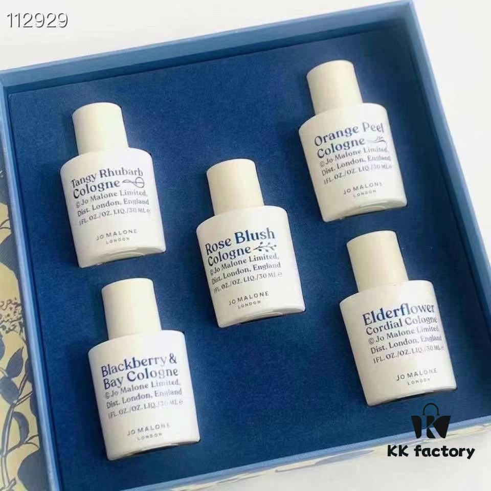 6931f60b3a89a121ed54796e Jo Malone Jam Collection Perfume Set! 30ml × 5 with spray nozzles. Includes: Elderflower, Blackberry & Bay, Red Roses, Rhubarb & Custard, Citrus Peel.