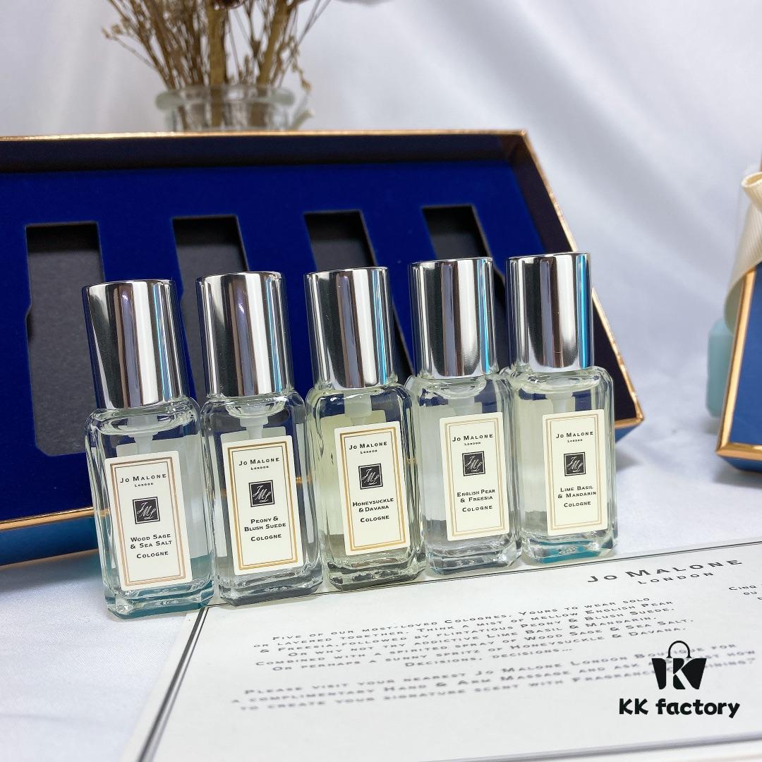 6931f60e3a89a121ed54799f Jo Malone Counter Exclusive Christmas Blue 5-Piece Set, Mini 9ml Each with Atomizer, ️ Authentic Hexagonal Sprayer, Scents: Lime, English Pear, Honeysuckle, Peony, Sea Salt