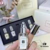 6931f60f3a89a121ed5479b0 Jo Malone London The Blossoms Limited Edition Flowering Fragrance Compact Gift Set, Bloom Season Collection 5-Piece Perfume Set 5×9ml with Spray Nozzles