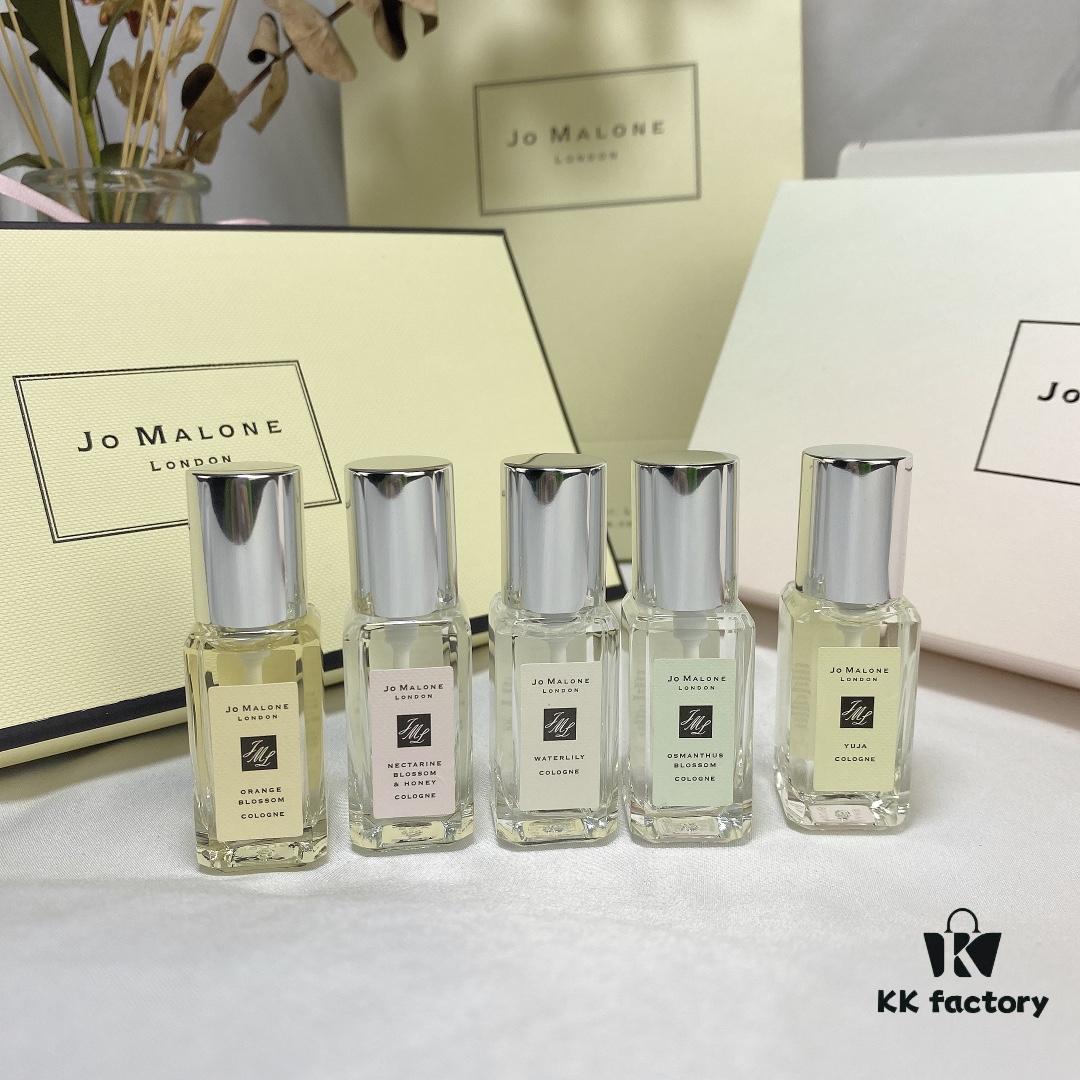 6931f6103a89a121ed5479b2 Jo Malone London The Blossoms Limited Edition Flowering Fragrance Compact Gift Set, Bloom Season Collection 5-Piece Perfume Set 5×9ml with Spray Nozzles