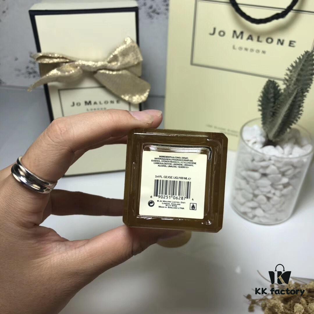 6931f6153a89a121ed5479fe Jo Malone Counter Exclusive Black Pomegranate Limited Edition Gold 100ml