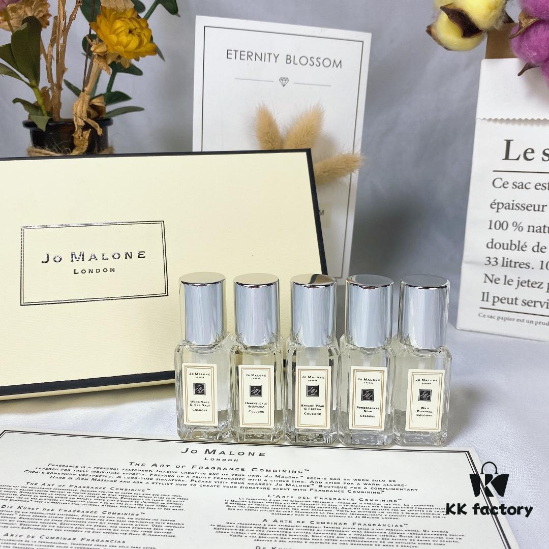 6931f6163a89a121ed547a0d New Jo Malone Perfume Set of 5 x 9ml, White Bottle Christmas Limited Edition