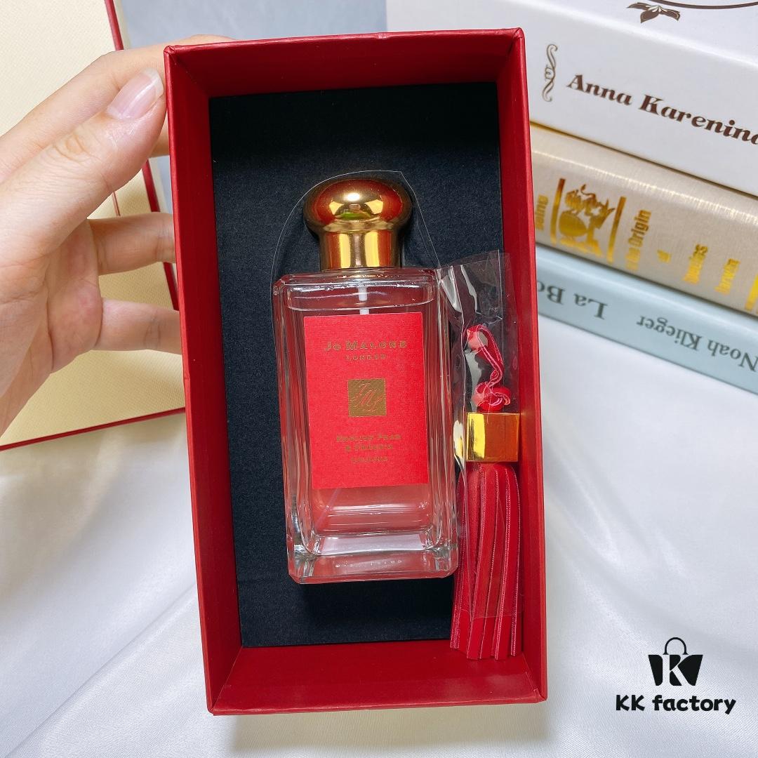6931f61a3a89a121ed547a3f Jo Malone Boutique Edition Red Tassel Classic English Pear & Freesia Perfume 100ml