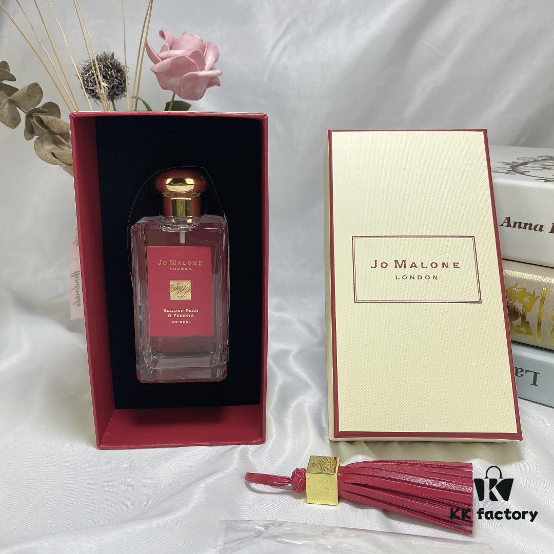 6931f61a3a89a121ed547a43 Jo Malone Boutique Edition Red Tassel Classic English Pear & Freesia Perfume 100ml
