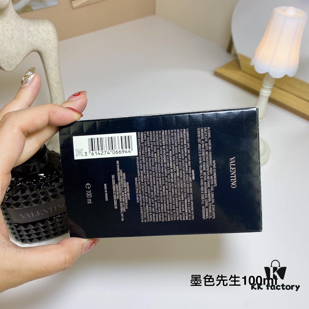 6931f6263a89a121ed547ae8 Valentino Mr. Rockstud Noir for Men - Born in Roma Black Rivet Edition 100ml