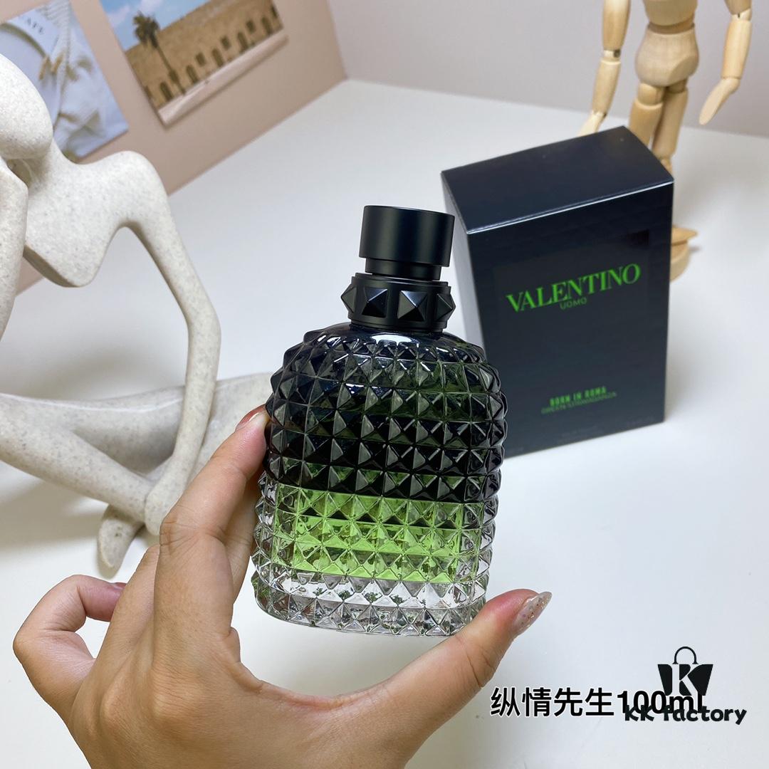 6931f6323a89a121ed547b97 Valentino Uomo Born in Roma Green Stravaganza, 100ml