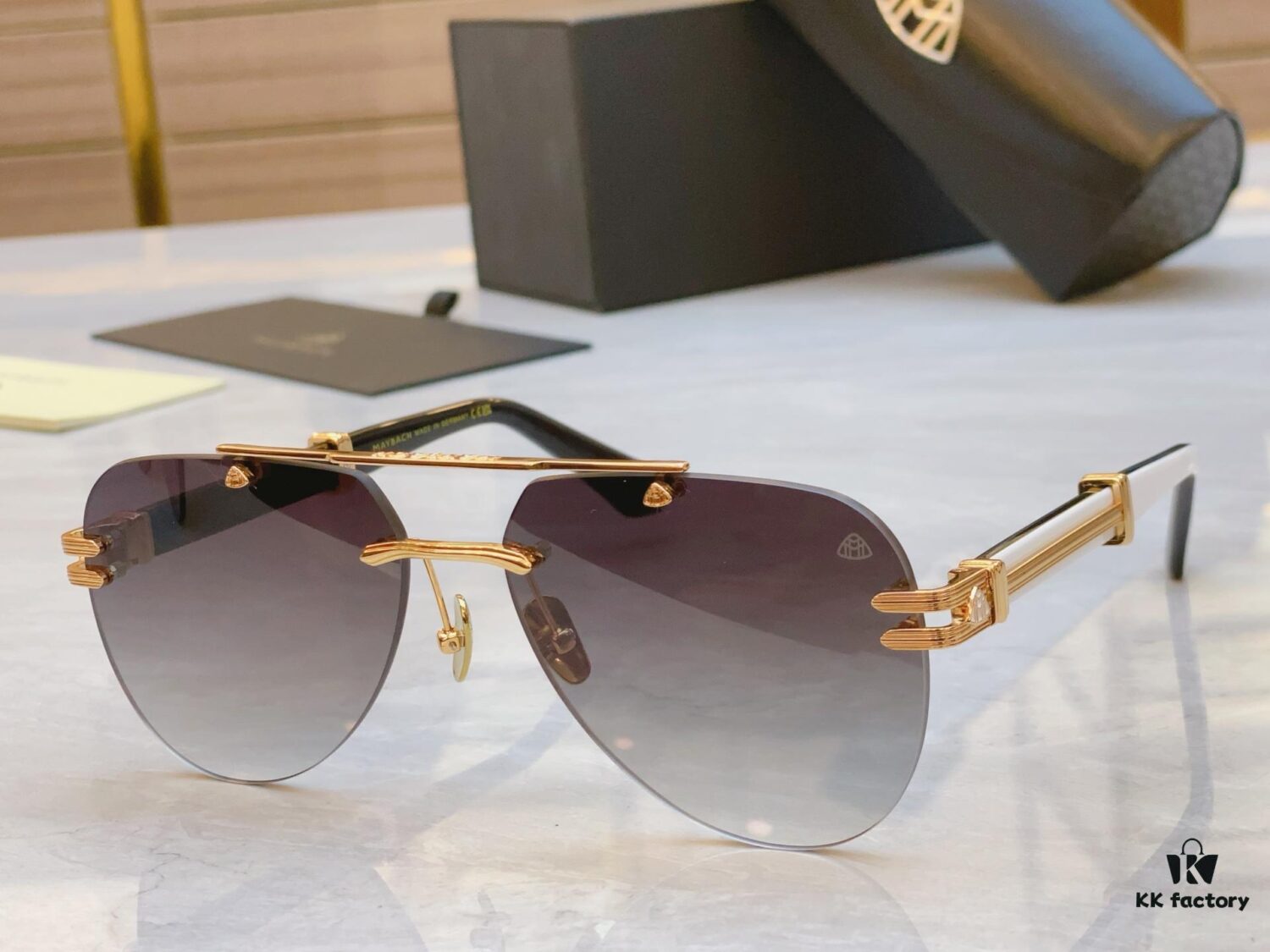MAYBAC* New Model Sunglasses 🕶️🕶️, MODEL: E01Z - V/10 - 8/P/SH, SIZE: 62-17-145
