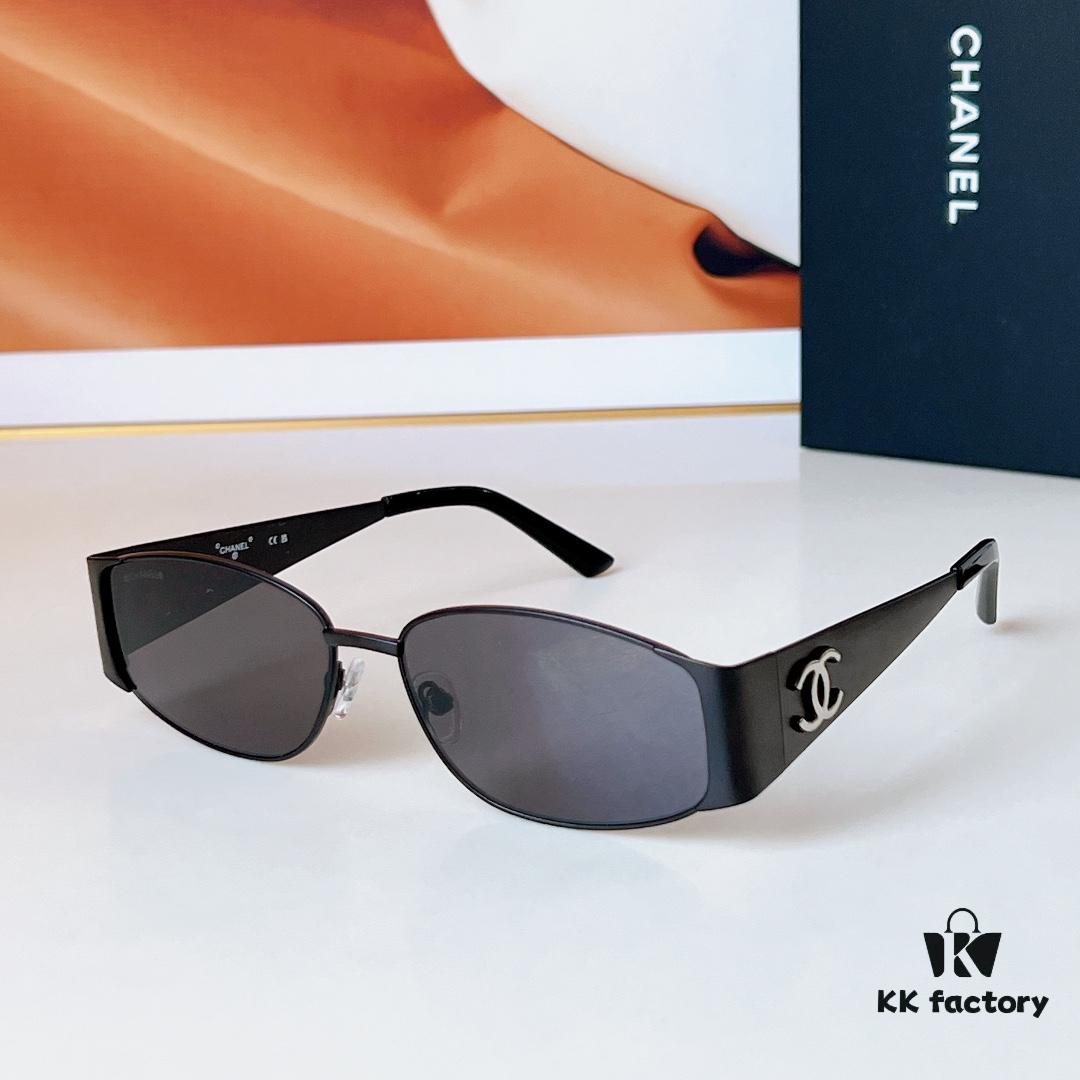 135 CHANEL MODEL: 08846 Size: 65-14-145