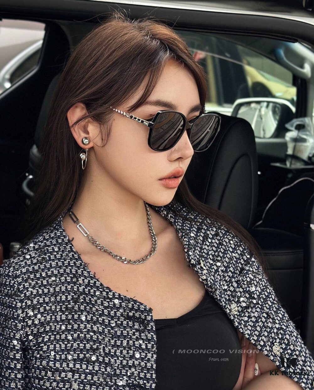 6931f79d3a89a121ed548fab New CHANEL Pearl Sunglasses