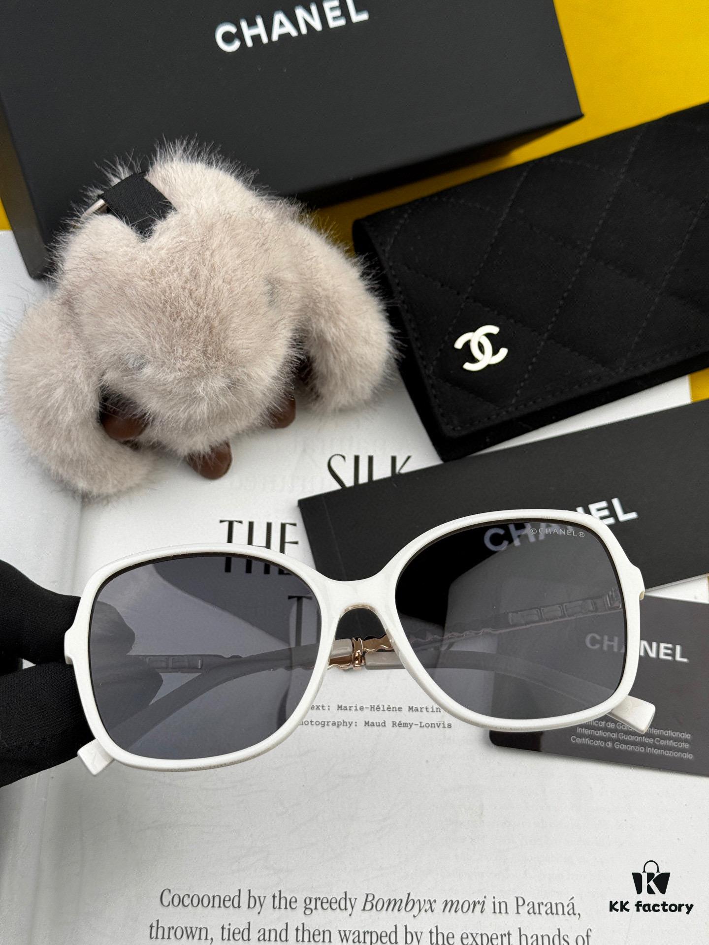 6931f79d3a89a121ed548fad New CHANEL Pearl Sunglasses