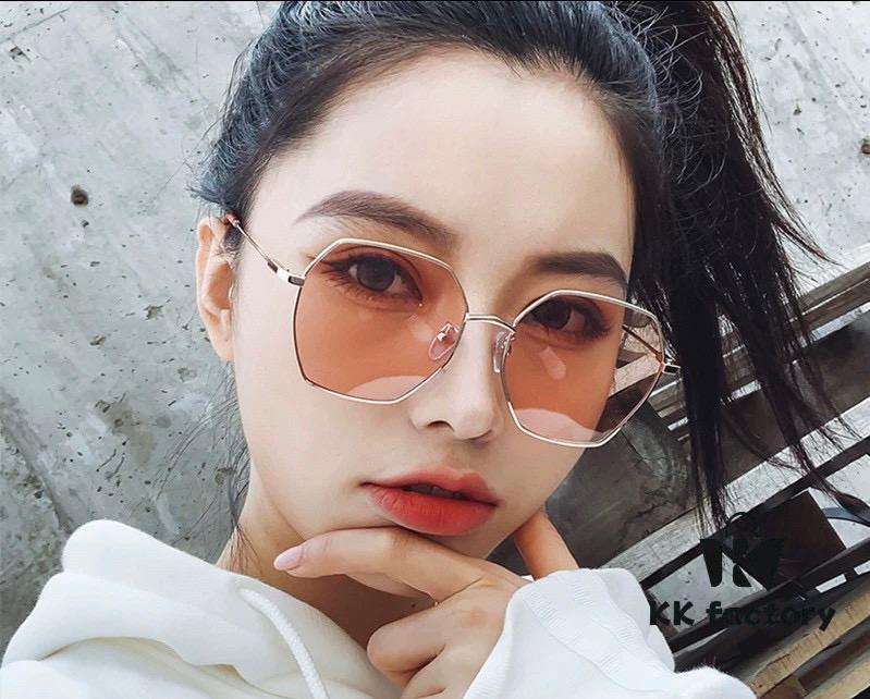 CHANEL New Nylon Polarized Sunglasses, Frameless Diamond-Cut Design with Enhanced Texture, Elegant Feminine Style Suitable for Both Large and Small Faces