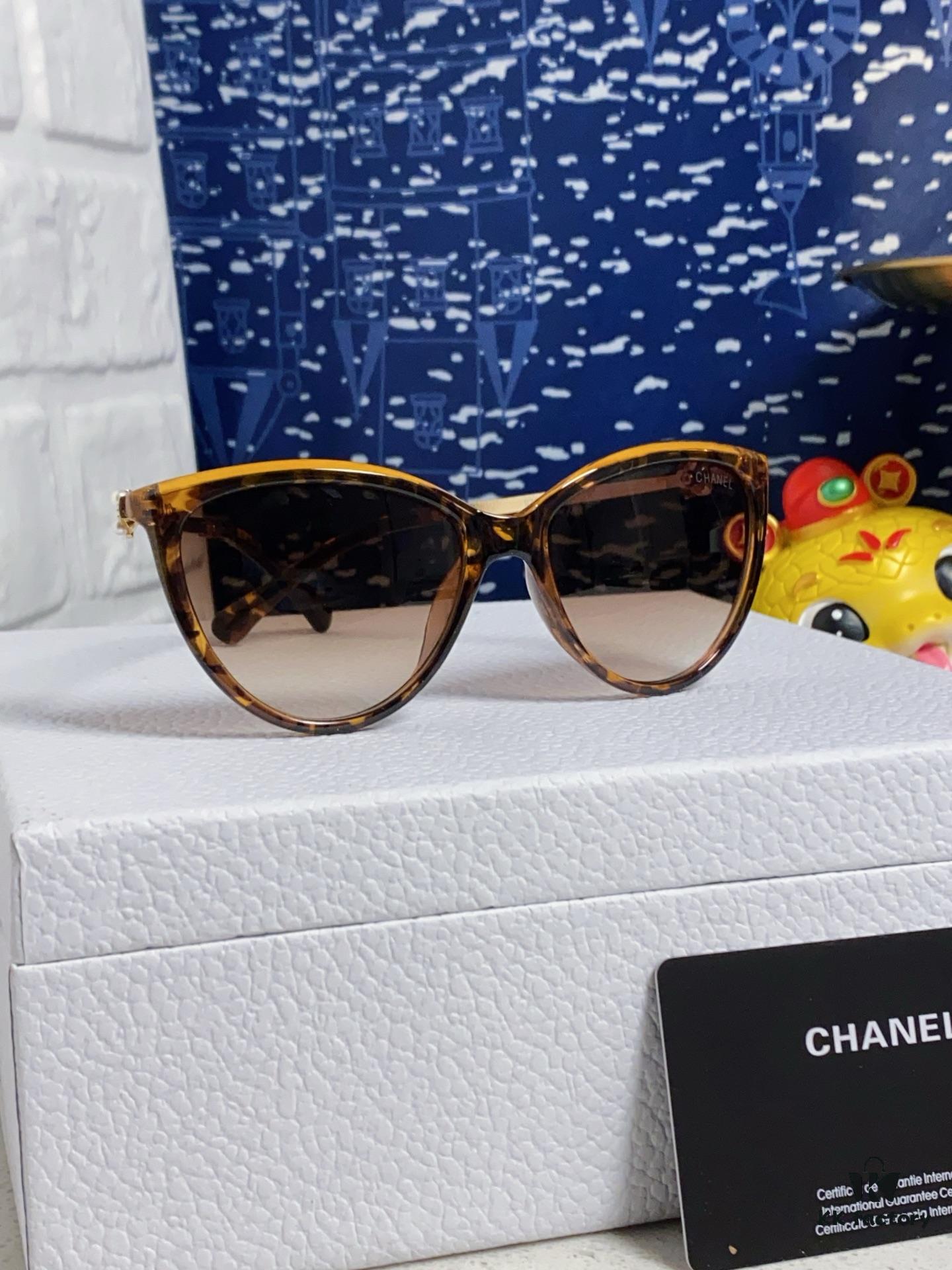 Chanel 2025 New Arrival Trendy Sunglasses Unisex High-Quality Frame Eyewear