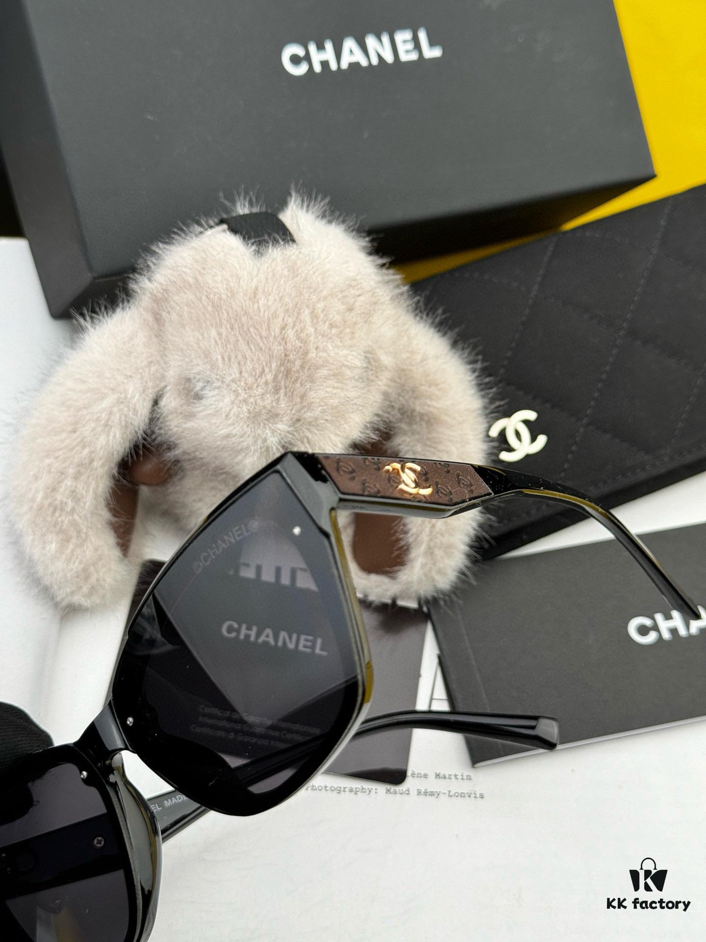 6931f7d03a89a121ed54927f Chanel Oversized Square Sunglasses Classic Square Frame Design, Flattering on All Face Shapes, Polarized UV-Protective Lenses, Ideal with Coats or Dresses