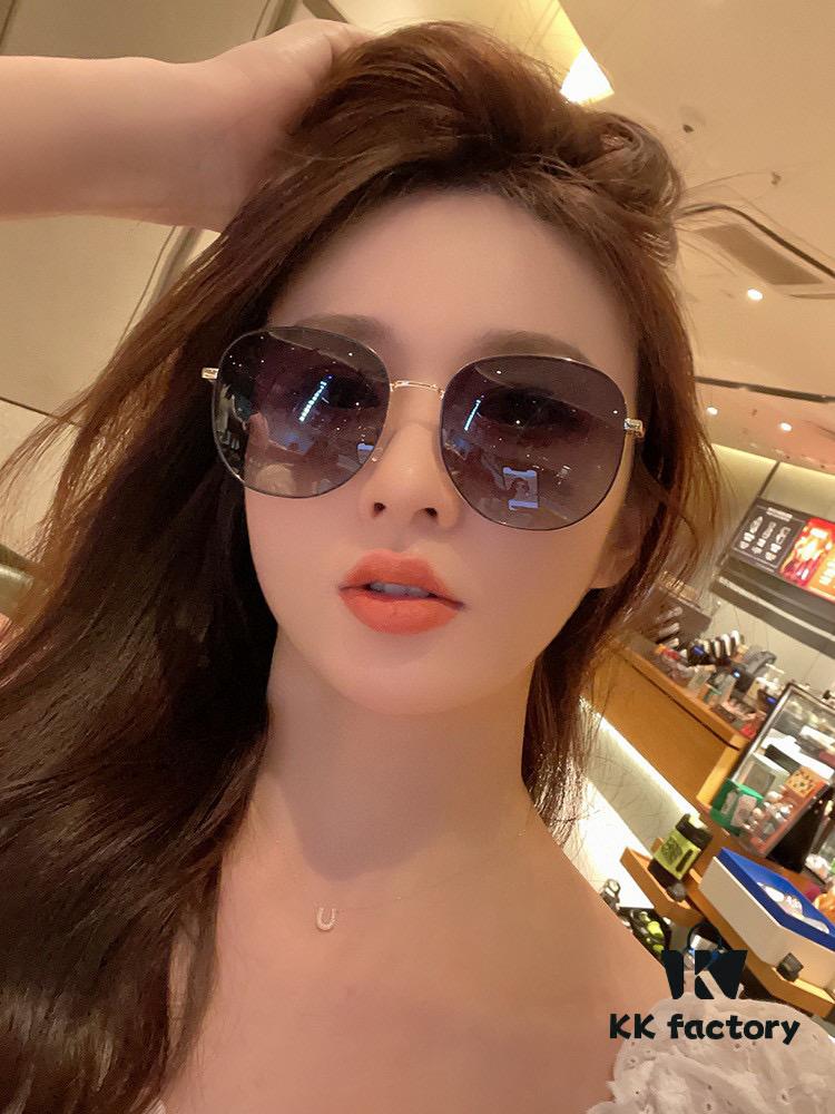 CHANEL Fashion Trendy Oversized Sunglasses Comfortable Fit Influencer Favorite Shades Model: CH9819
