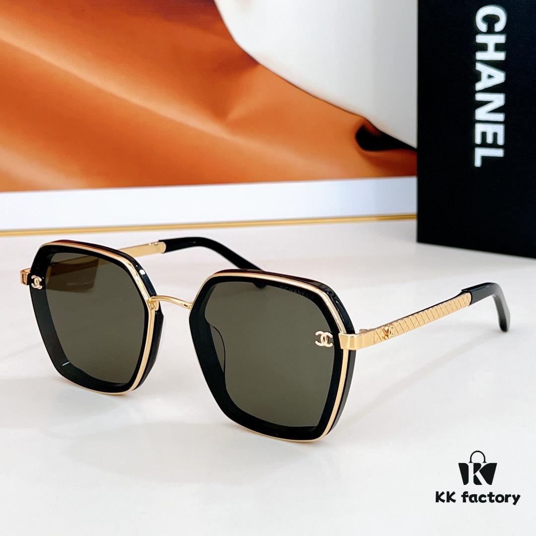 145 CHANEL Sunglasses