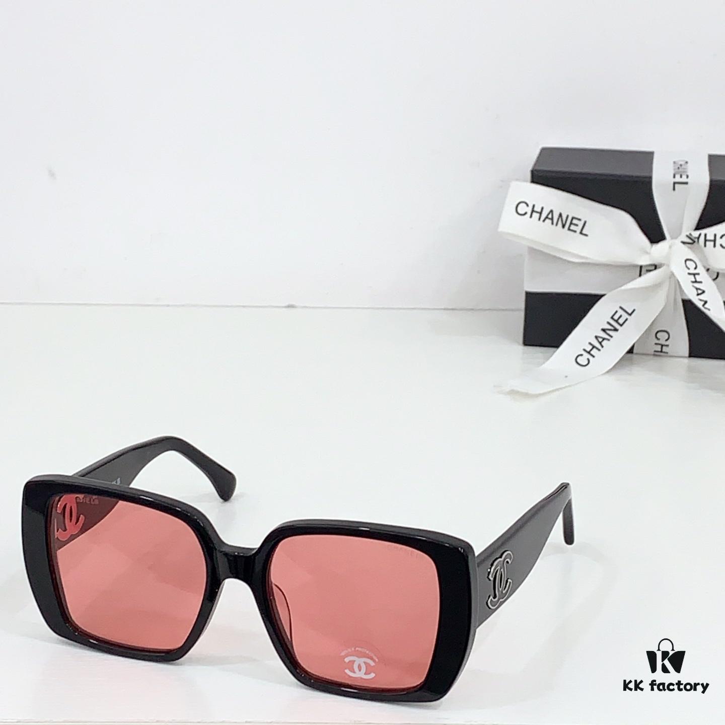135 CHANEL MODEL: CH5541 SIZE: 54-18-145 Sunglasses